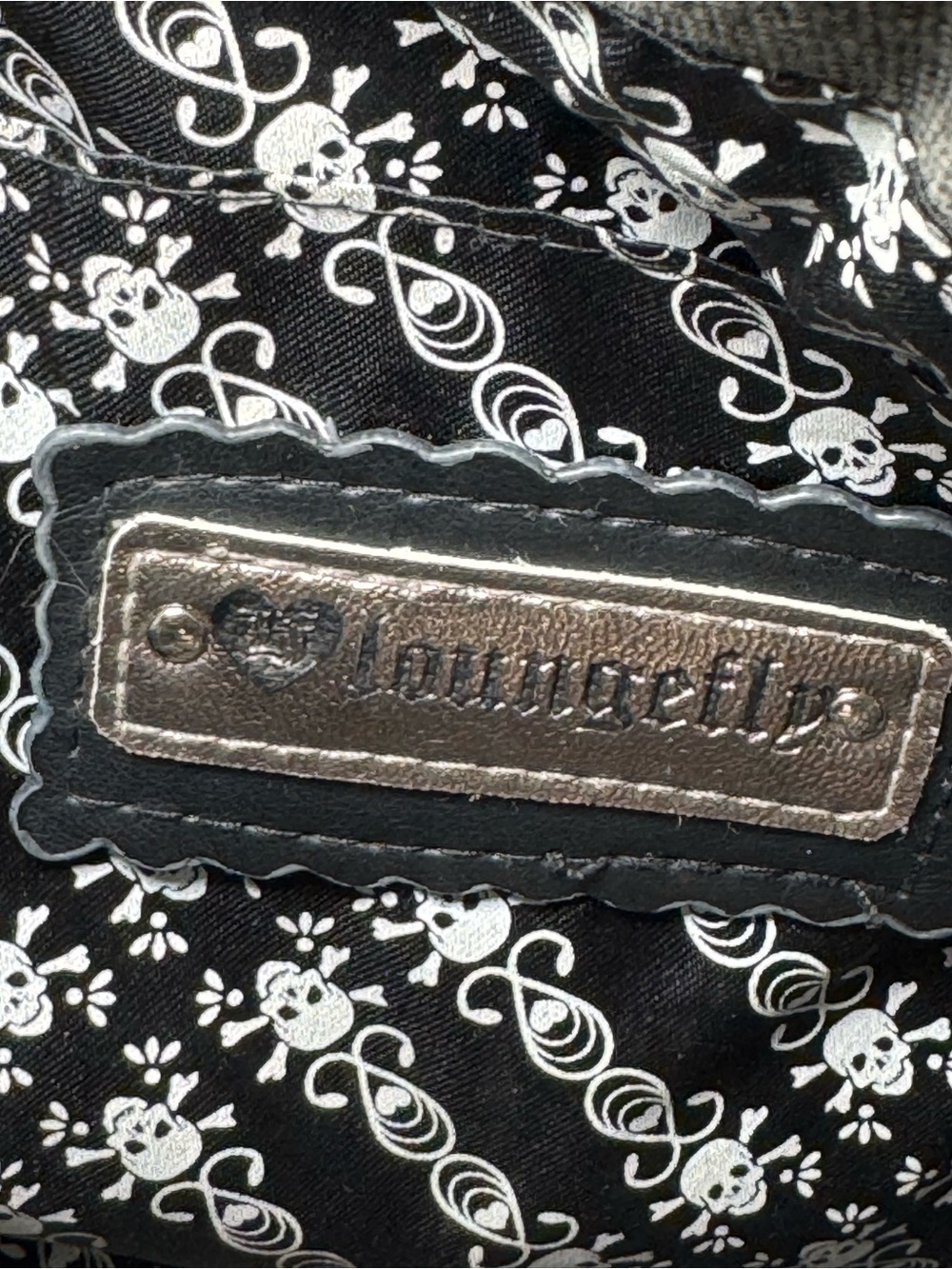 Loungefly Dia De Los Muertos (Sugar Skull) Embroidered Denim Tote Bag - Picture 5 of 7